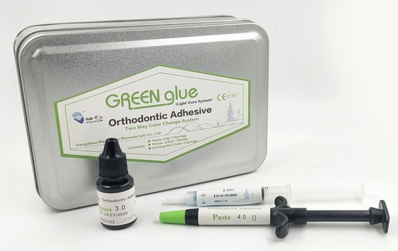 Tandheelkundige binding Orthodontische kleefmiddelen Lichtgeneesmiddel BIOM Warme kleurverandering Groene lijm